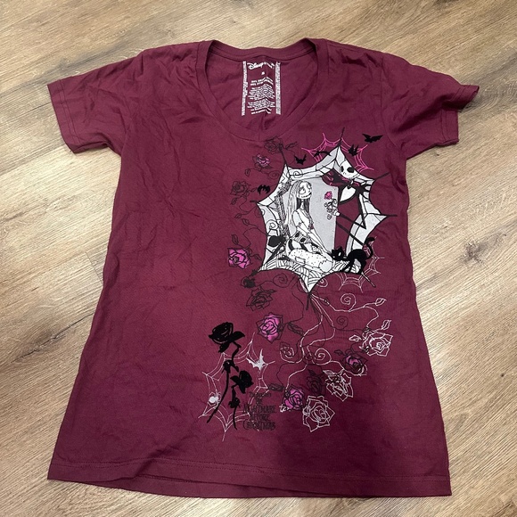 Burgundy Disney Jack & Sally Nightmare Before Christmas Tee Women's M - Picture 1 of 4